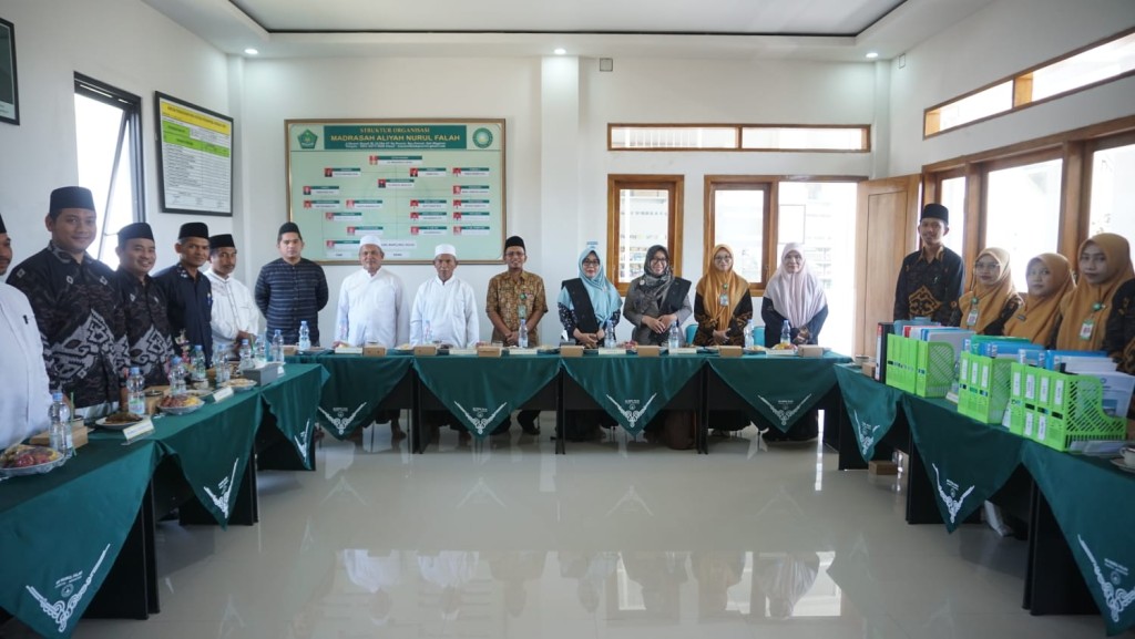 MA Nurul Falah Poncol, Kabupaten Magetan, telah melaksanakan kegiatan visitasi akreditasi
